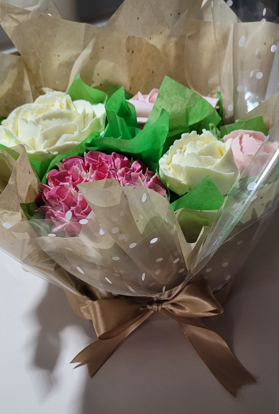 Mum, 4 cupcake Bouquet