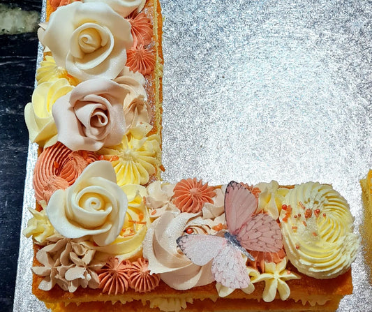 Initials / Digit cakes